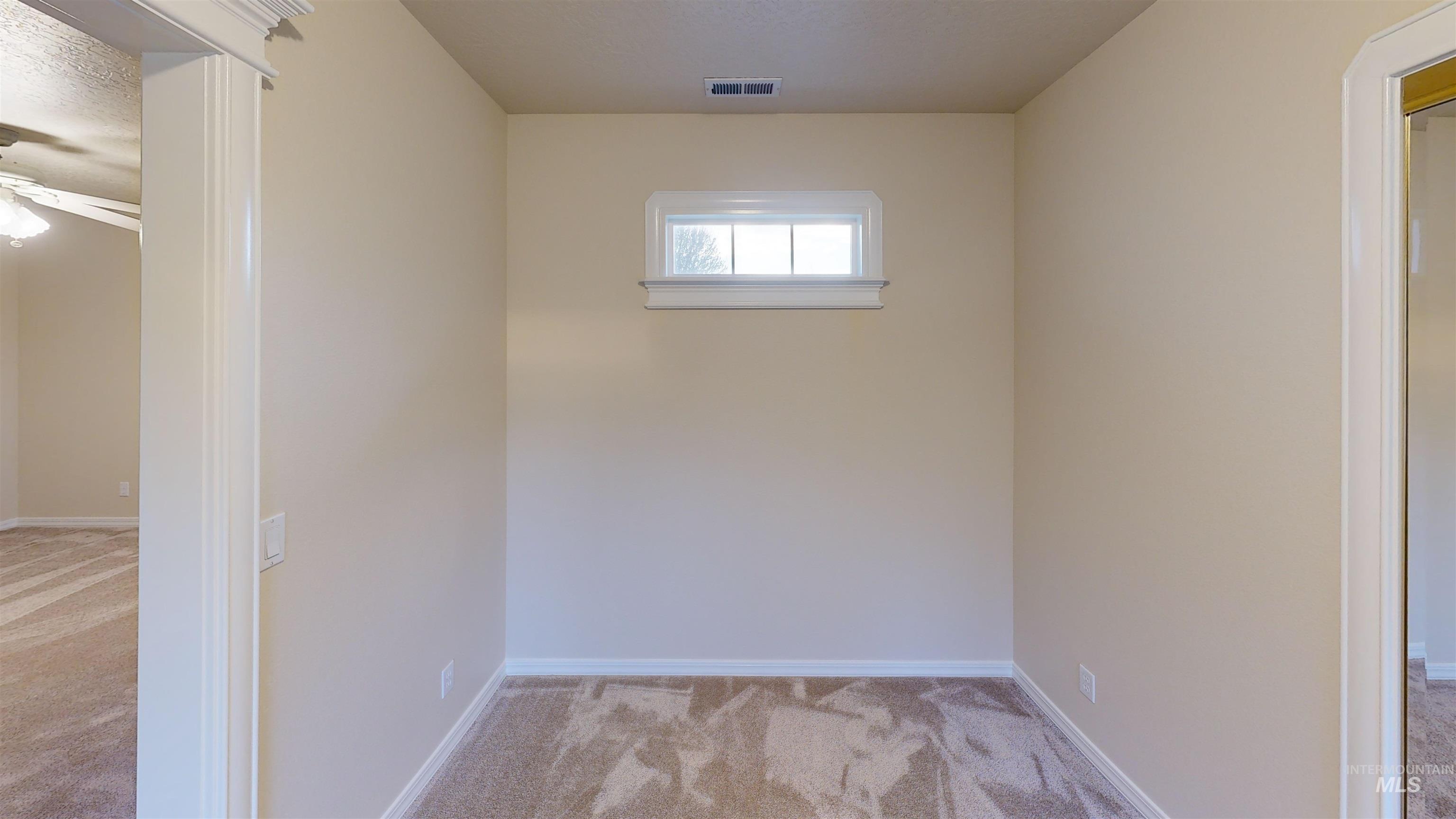 3036 S Grimes Creek Property Photo 22