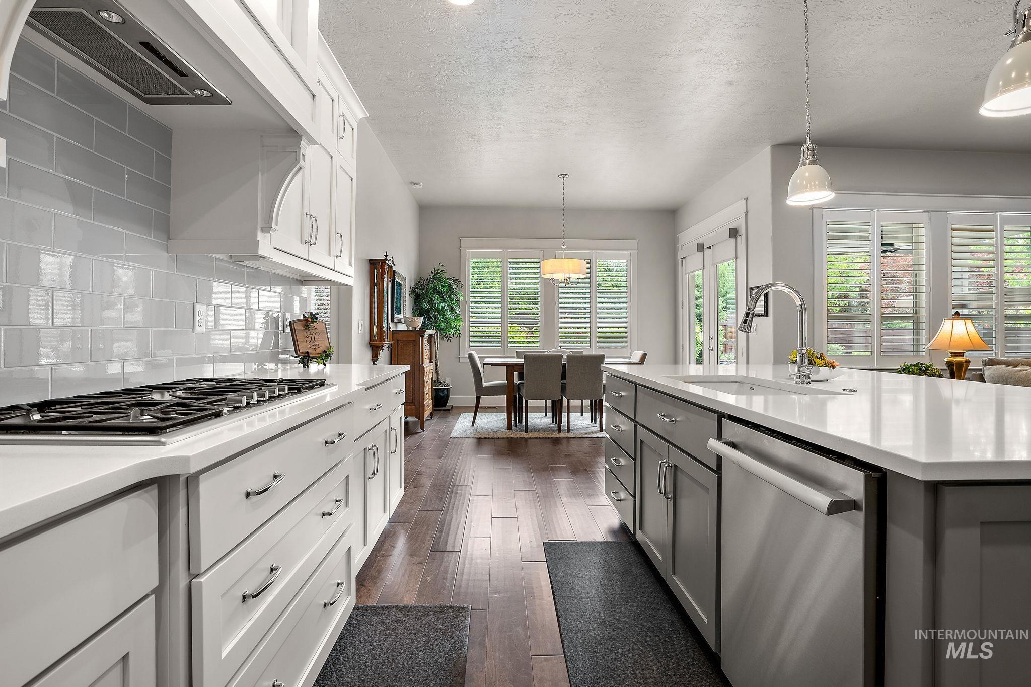 6922 N Agrarian Property Photo 19