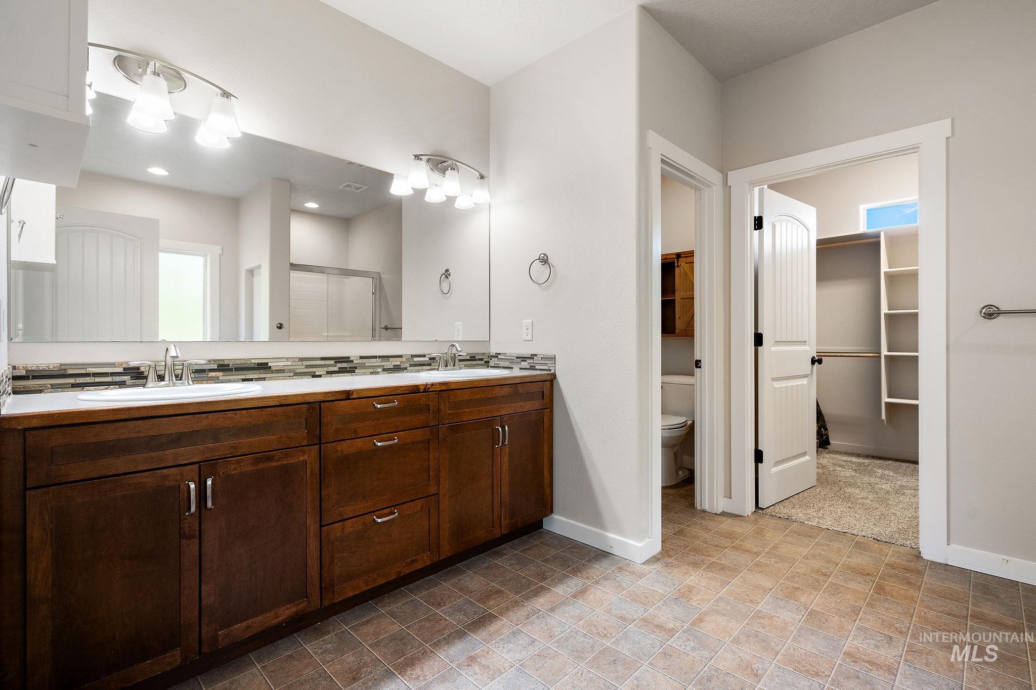 1617 Avellino Brooke Ct Property Photo 23
