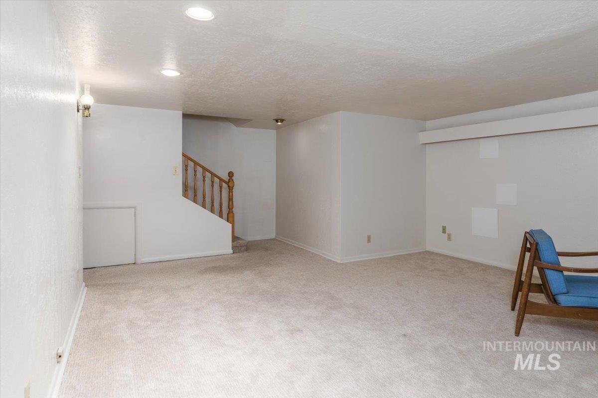 181 S 16th Place Property Photo 20