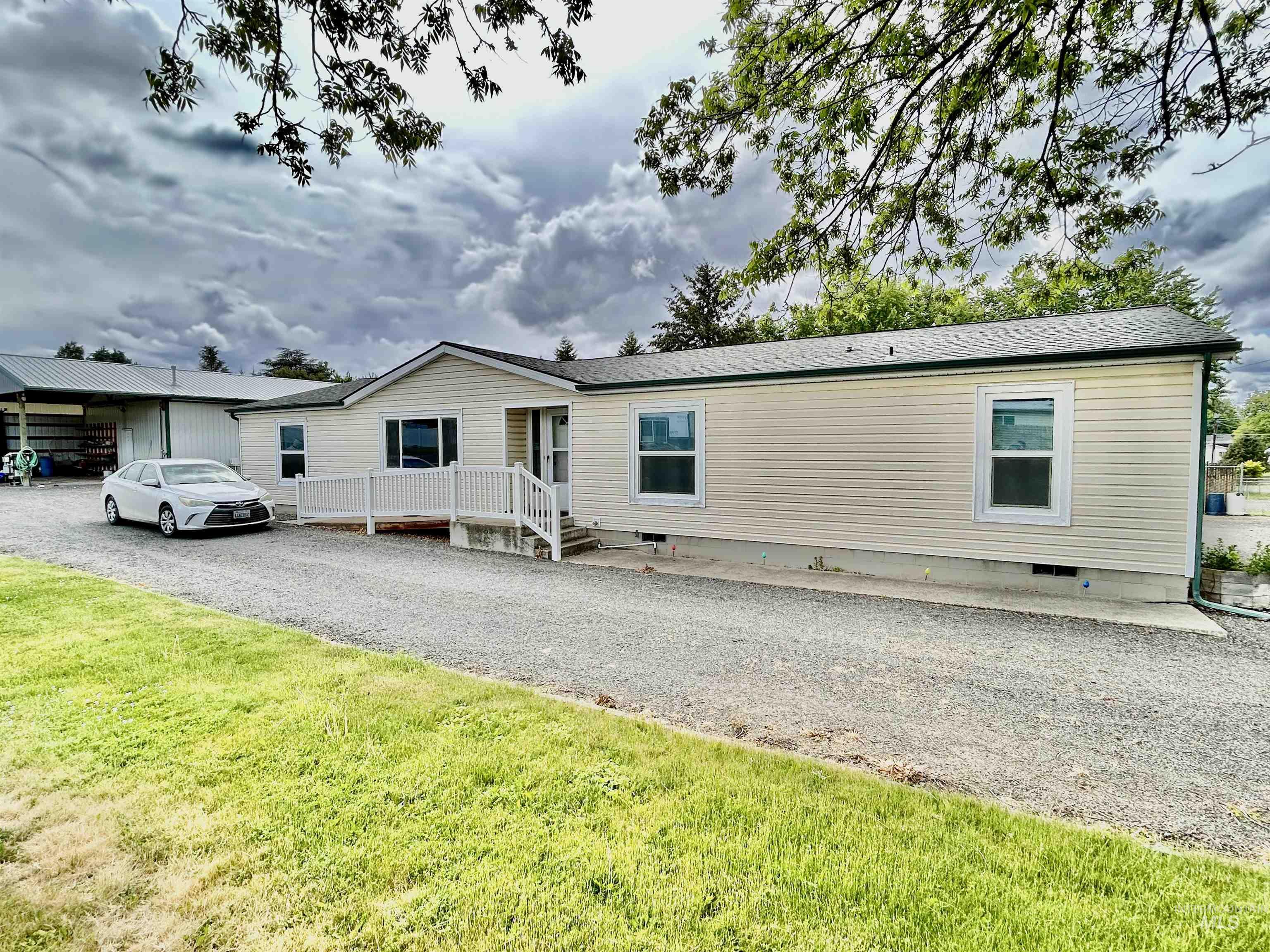 1026 Cedar Ave. Property Photo