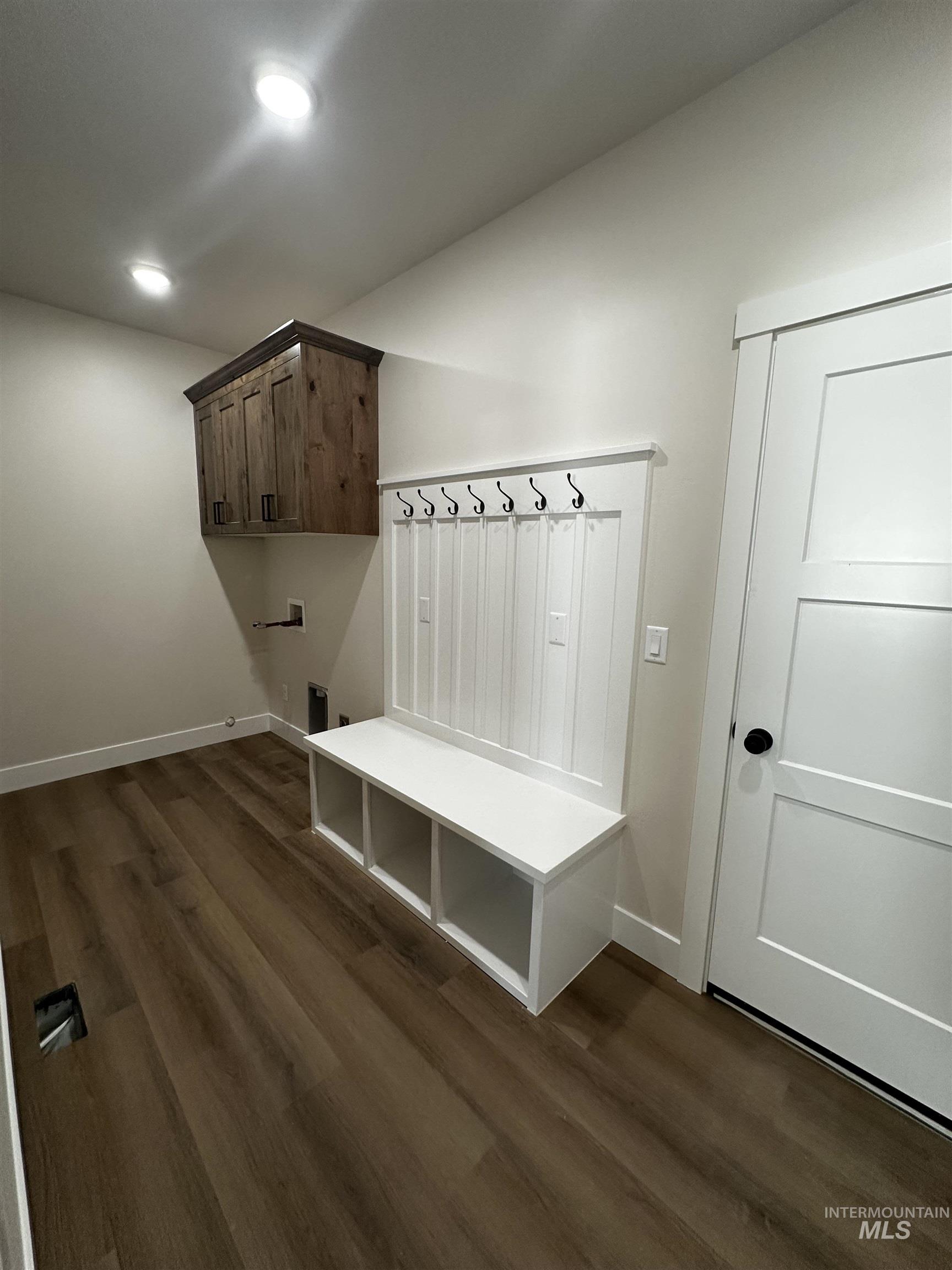 941 Gregory Way Property Photo 17