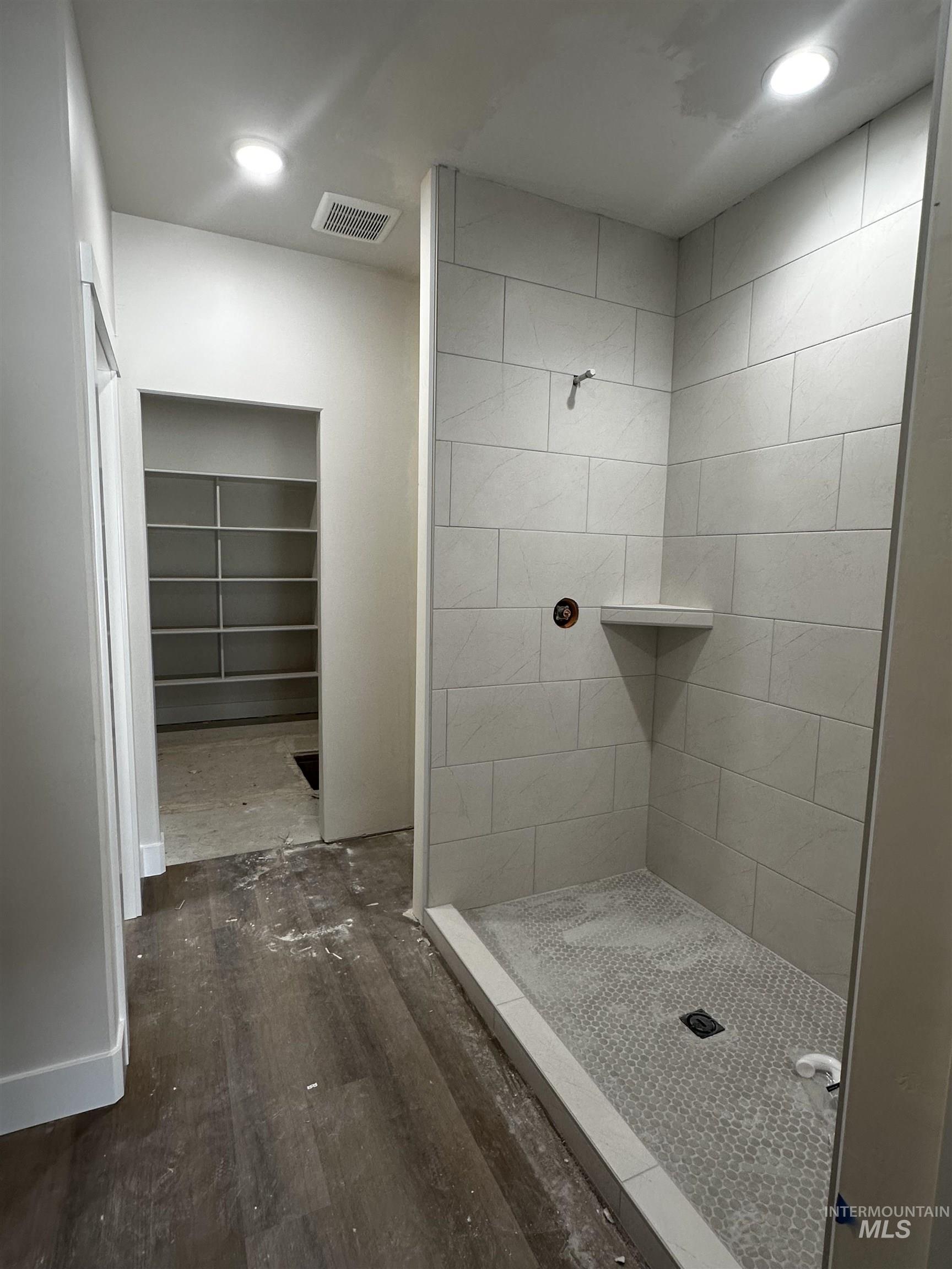 941 Gregory Way Property Photo 20