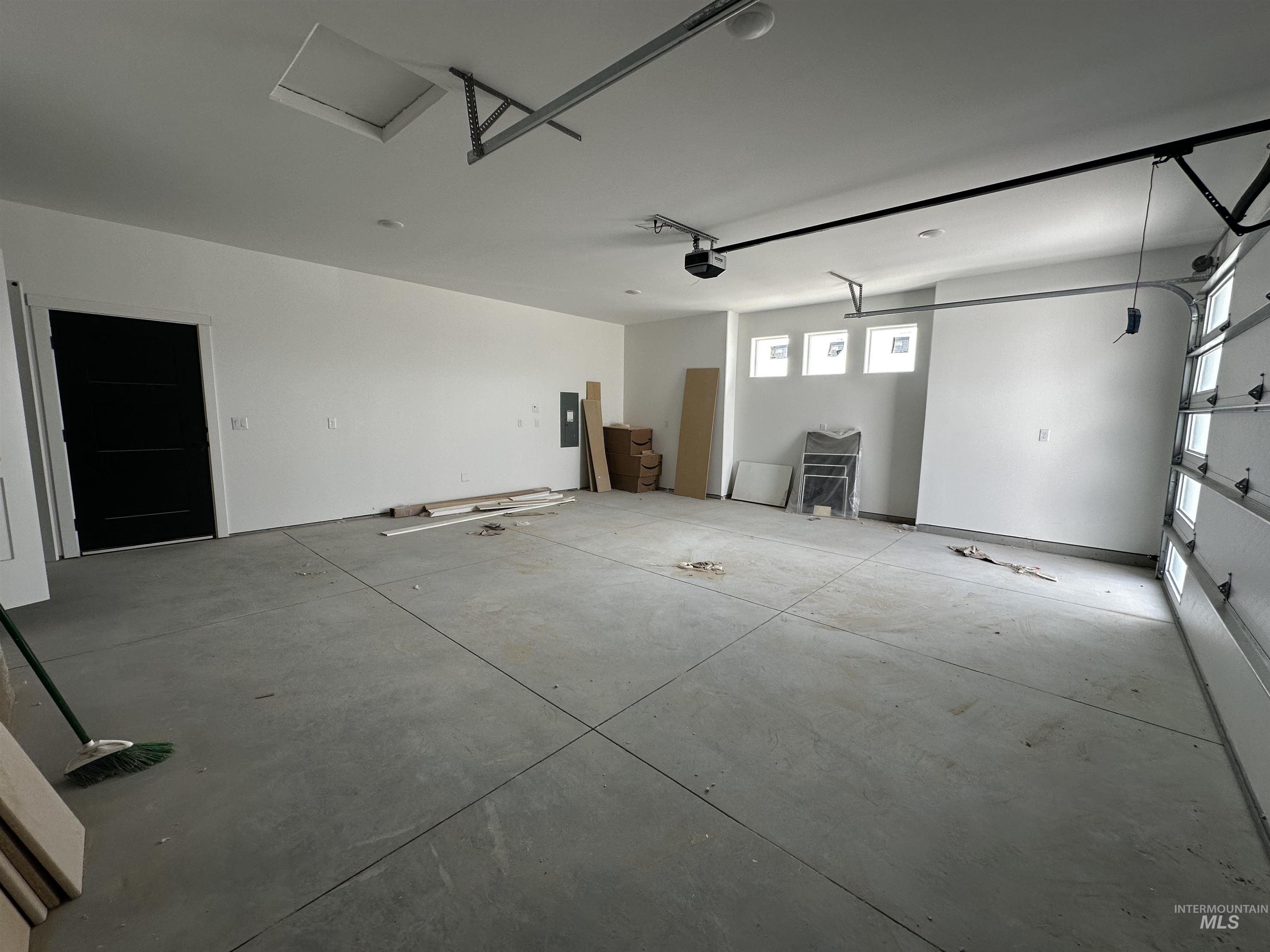 941 Gregory Way Property Photo 28