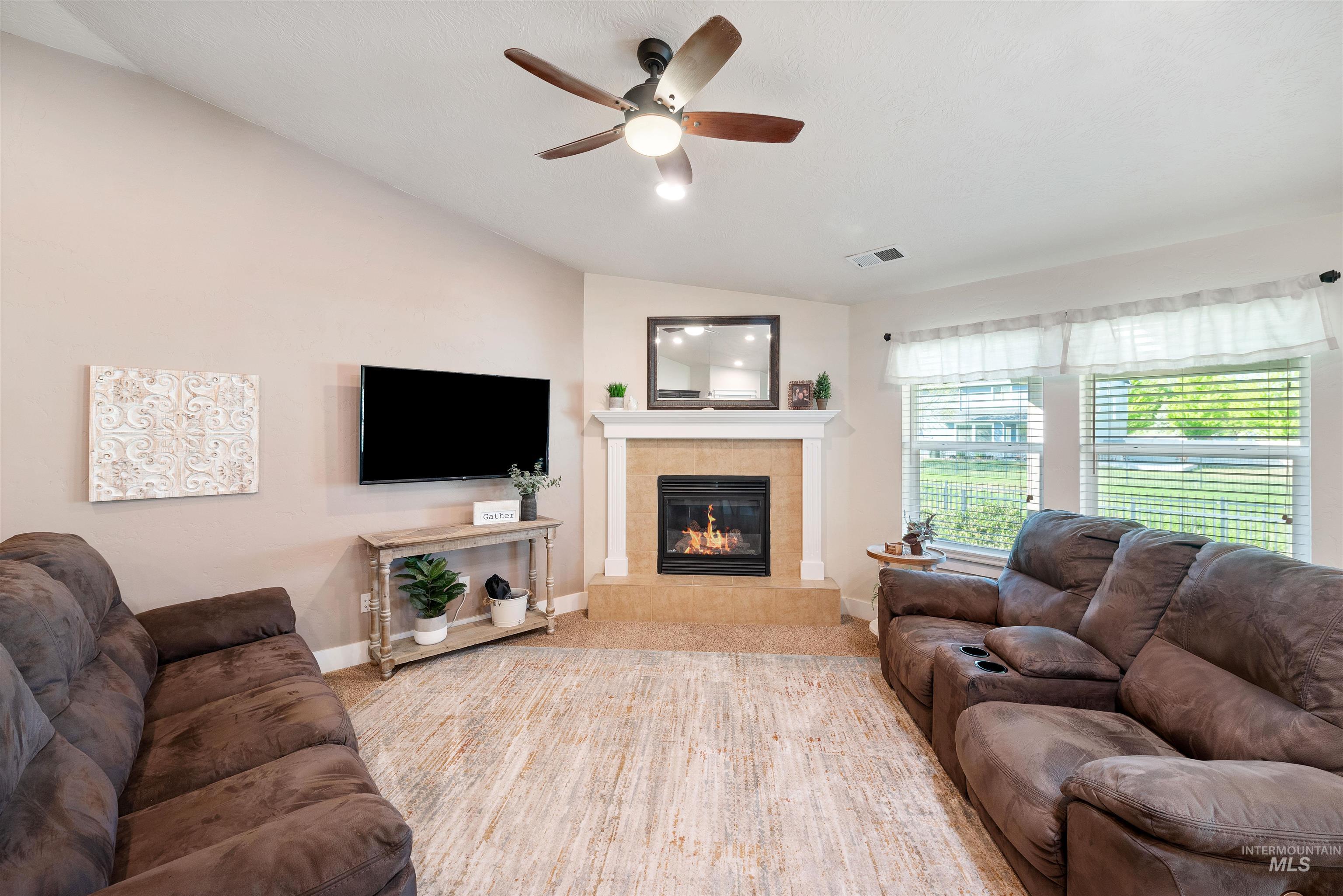 1072 W Woodbury Drive Property Photo 29