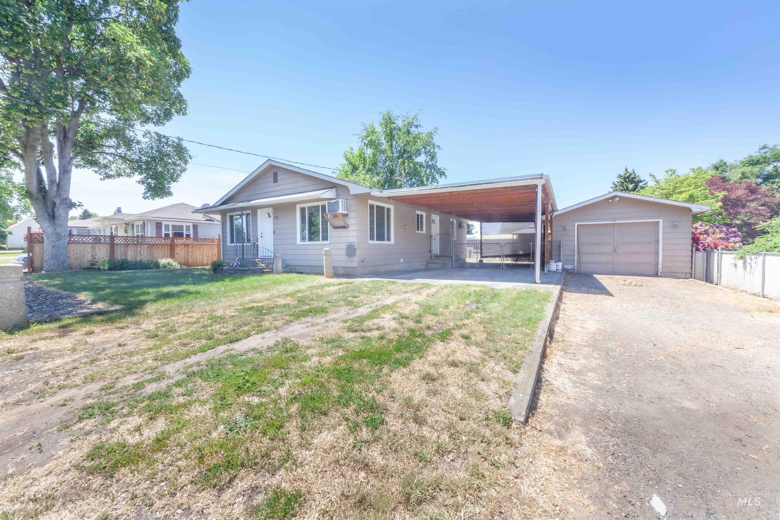 3416 6th St Property Photo