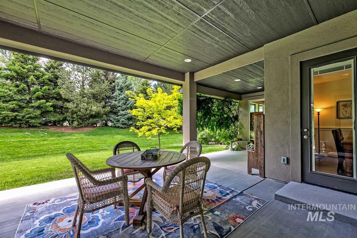 1833 N Monterossa Property Photo 30