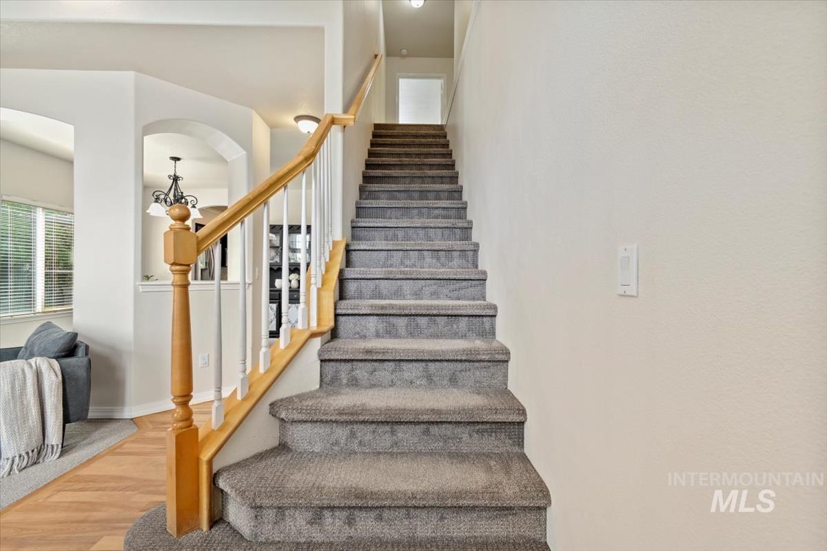14562 W Woodspring Dr Property Photo 4