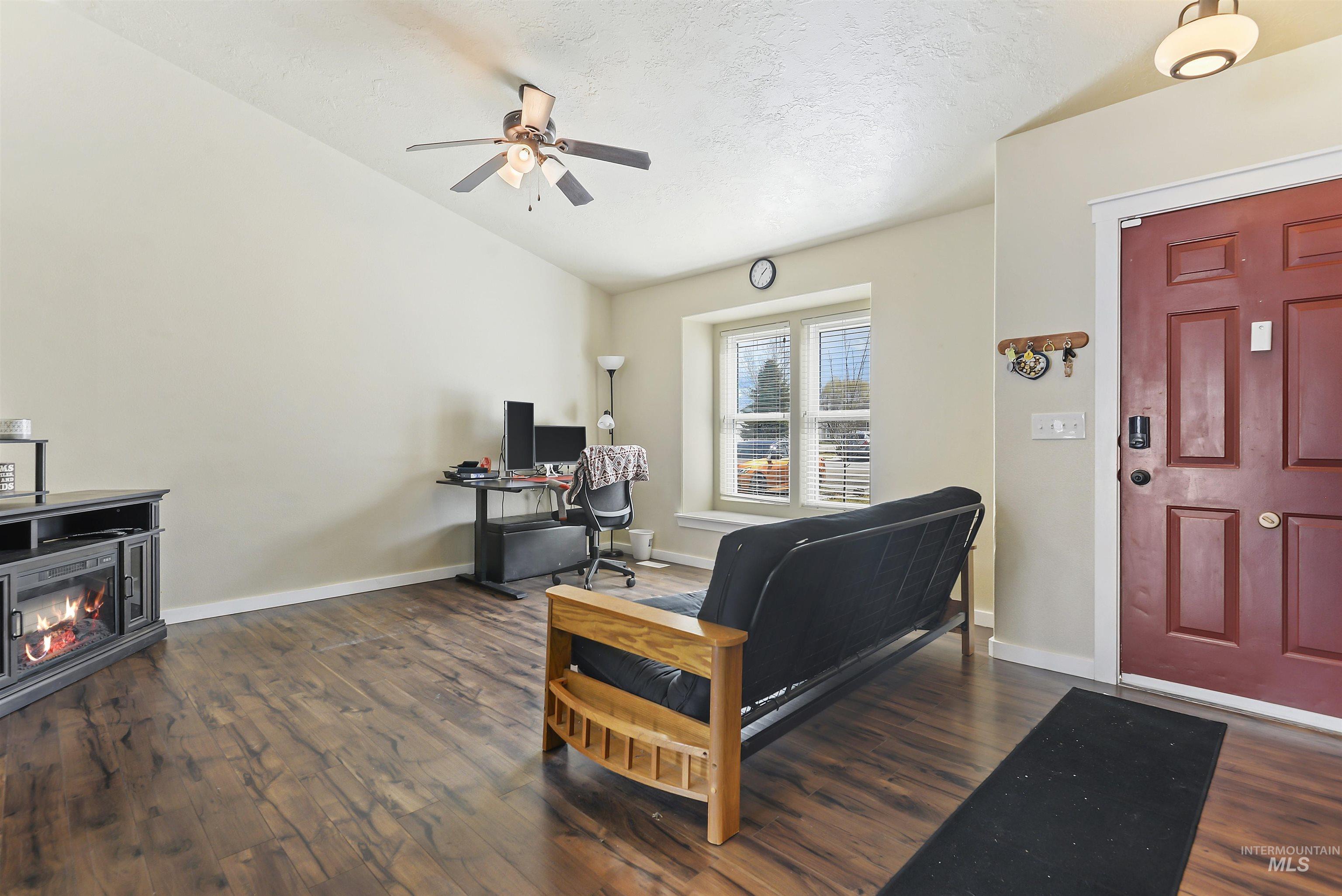 809 Antelope Property Photo 5