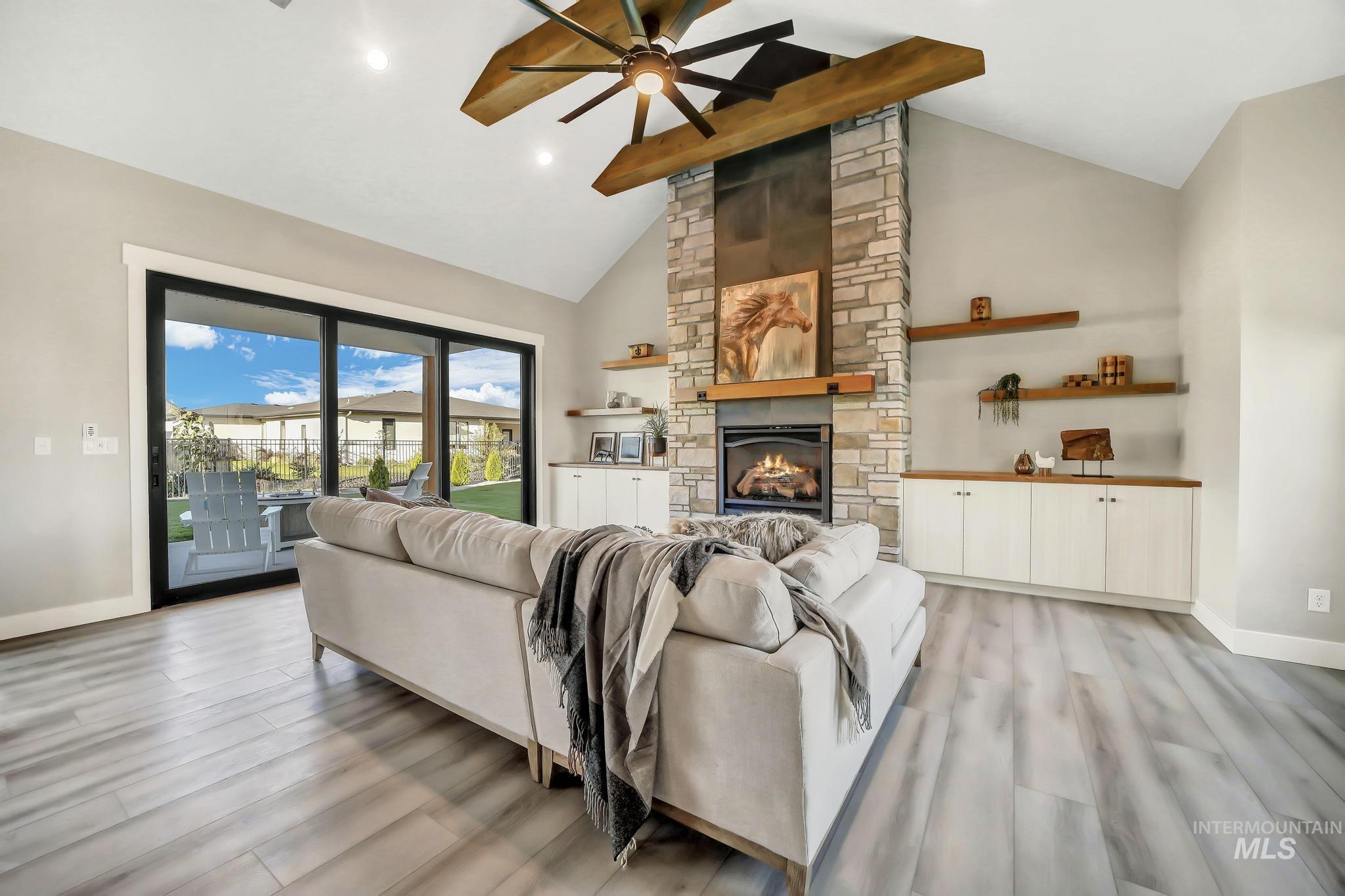 1580 Clear Creek Loop Property Photo 16