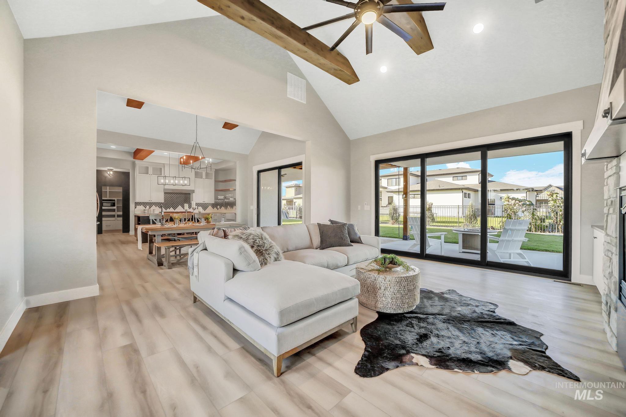 1580 Clear Creek Loop Property Photo 17