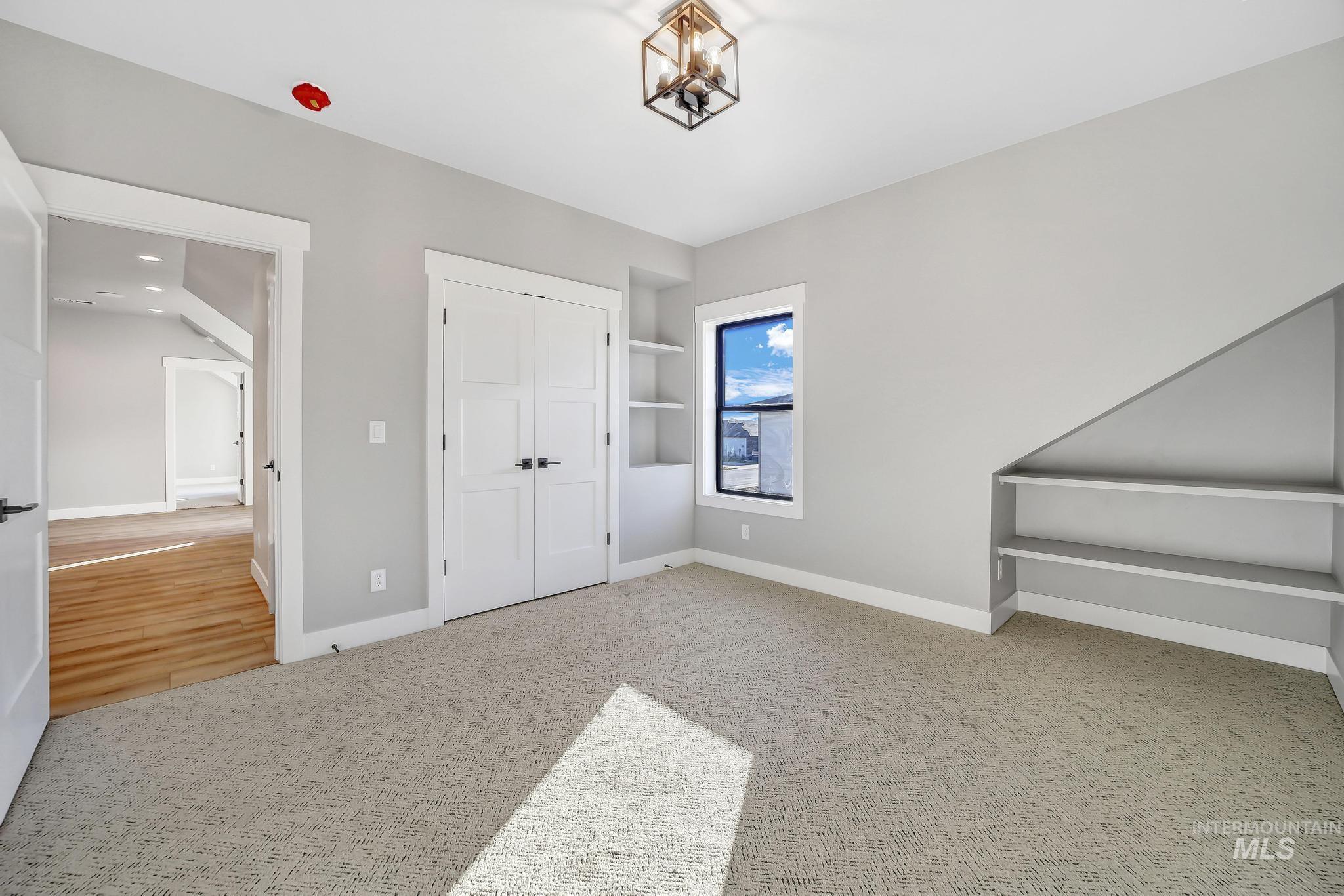 1580 Clear Creek Loop Property Photo 25