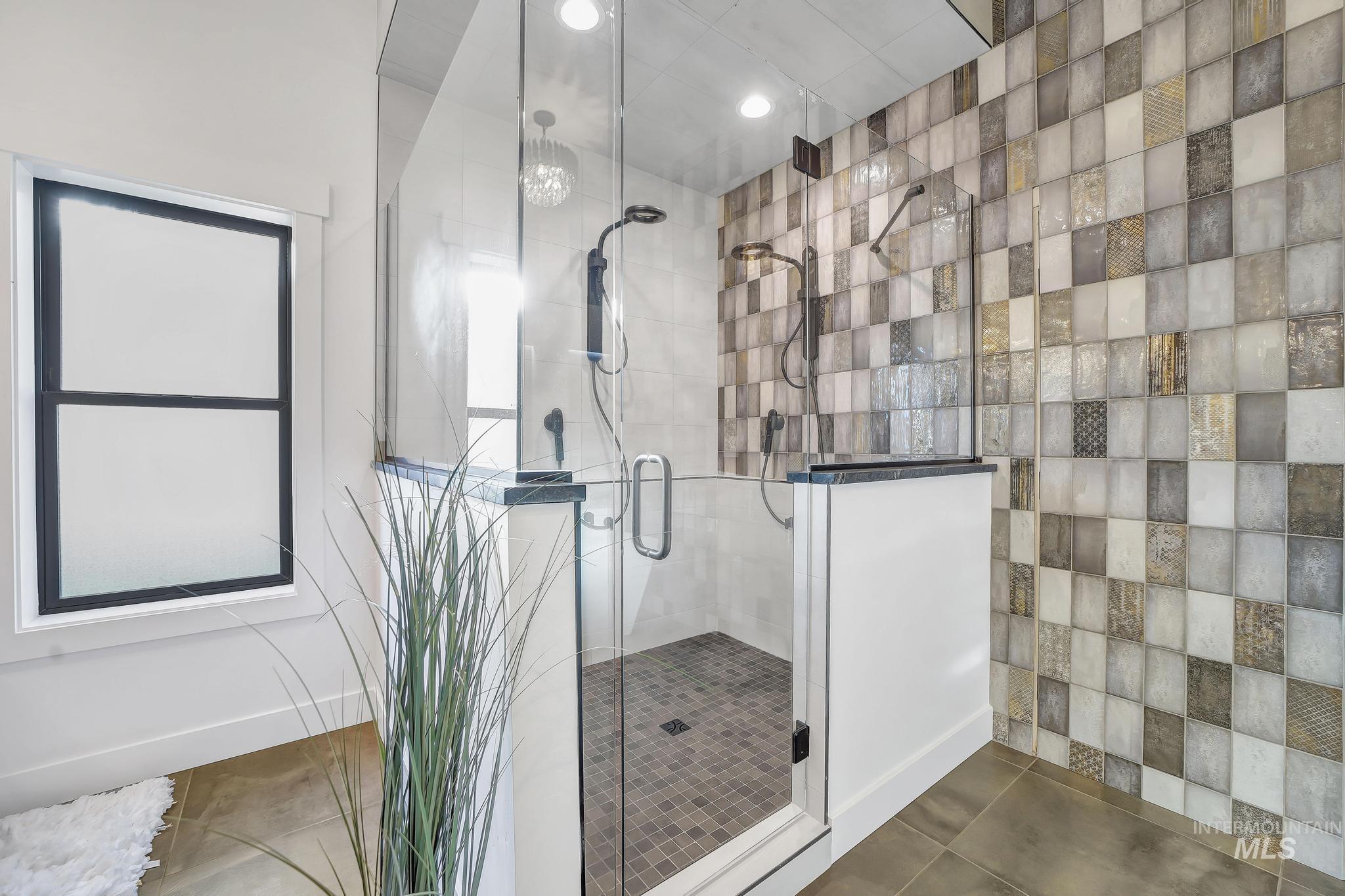 1580 Clear Creek Loop Property Photo 32