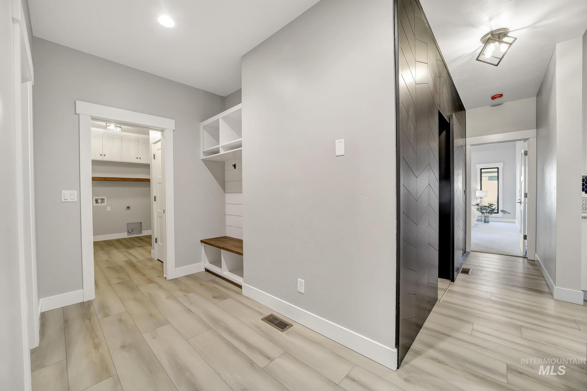 1580 Clear Creek Loop Property Photo 39