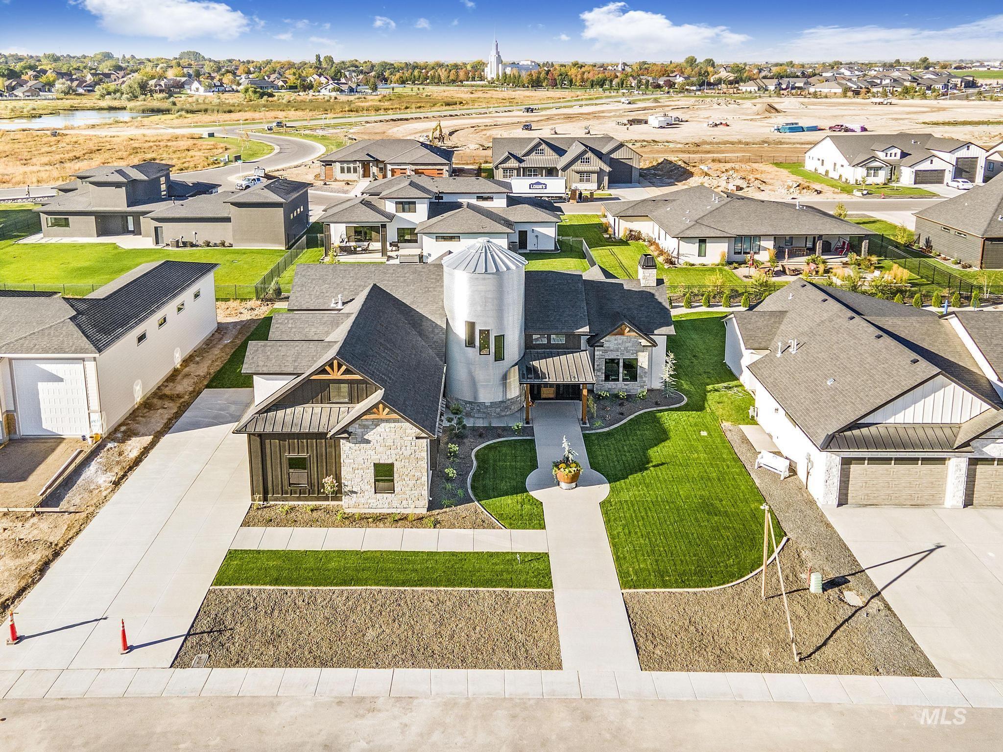 1580 Clear Creek Loop Property Photo 43
