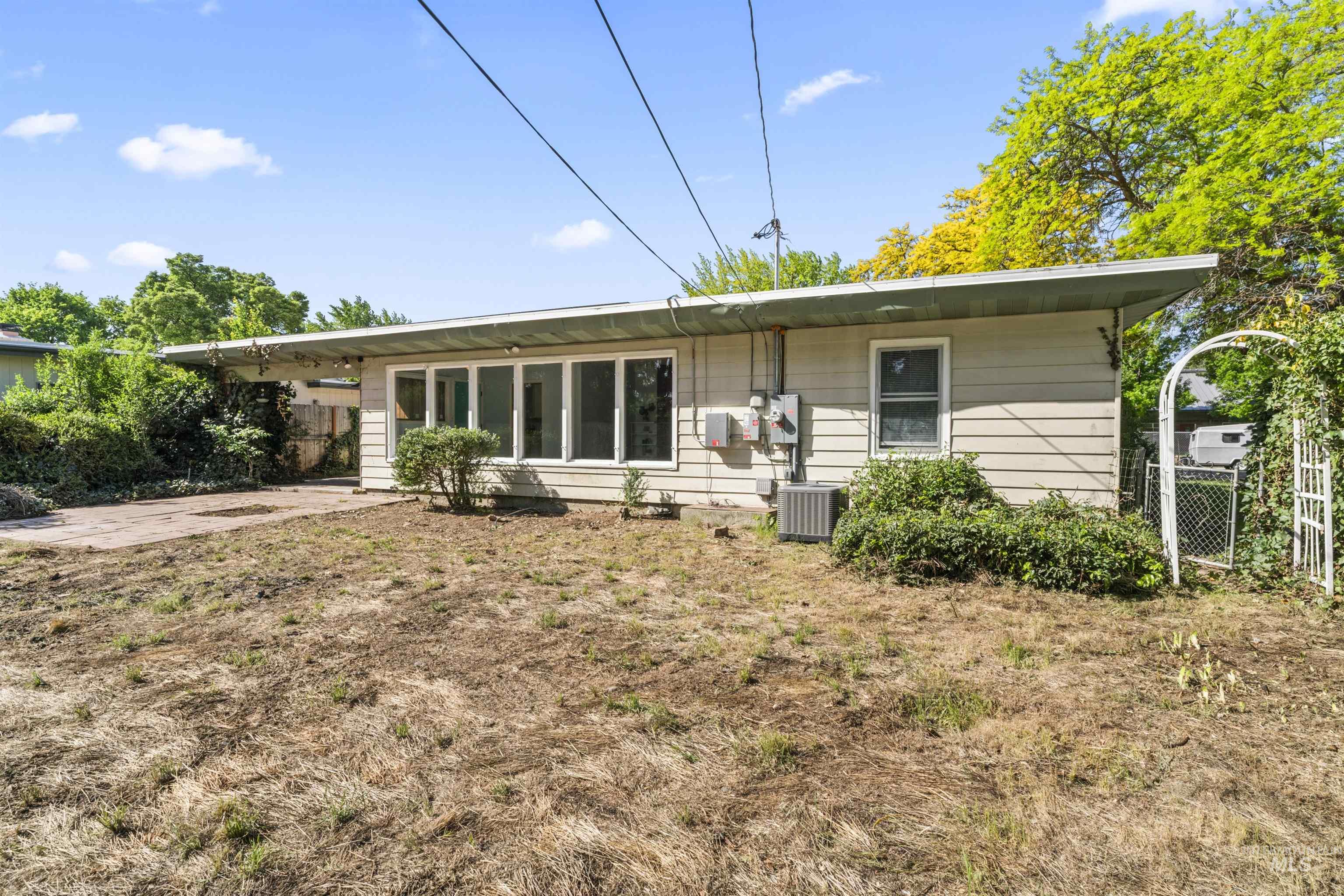 6436 W Fairfield Ave Property Photo 34
