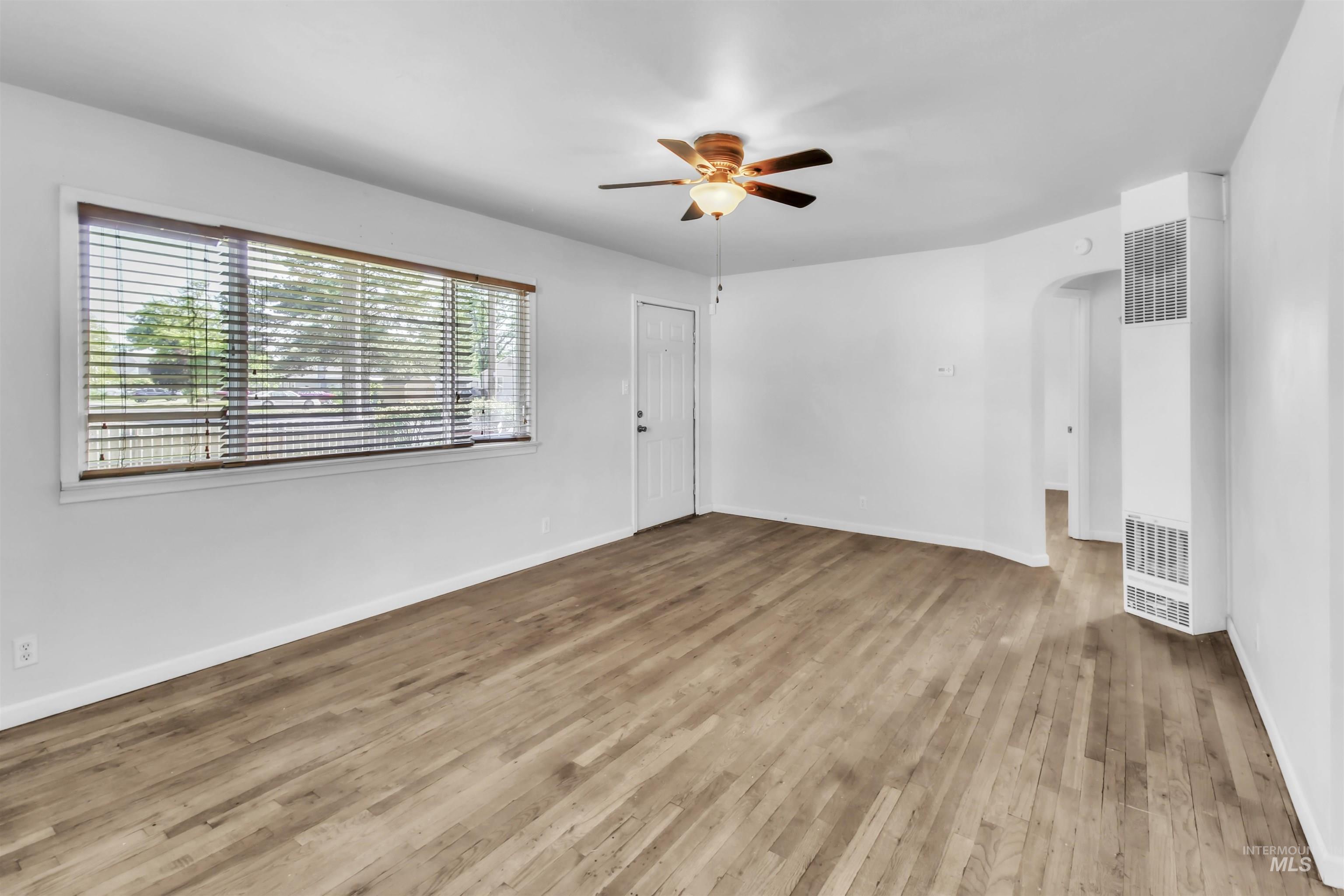 357 Filer Ave Property Photo 5