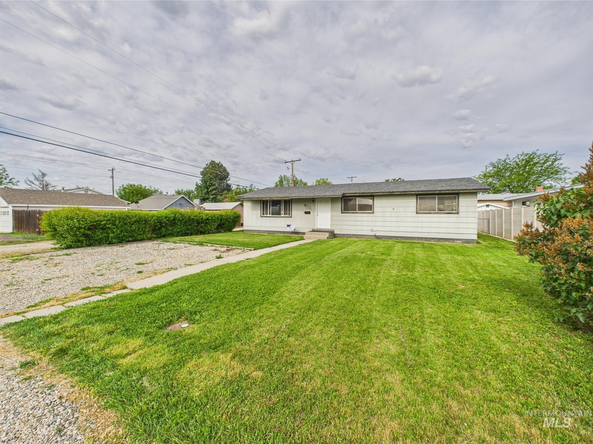 Picture of 411 S Moffatt