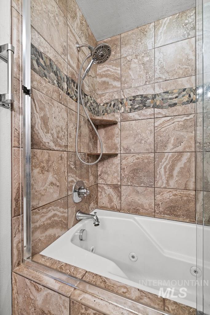 804 Fairway Dr. Property Photo 16