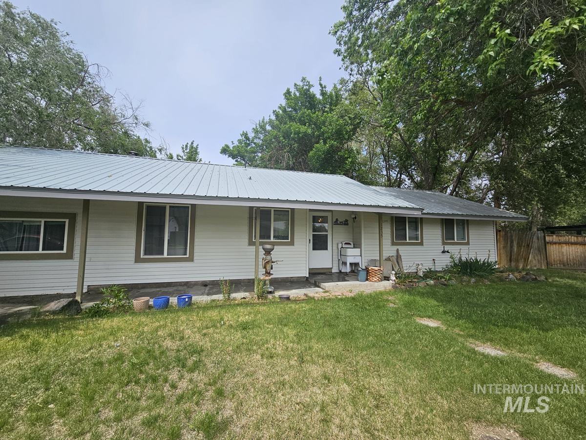 1235 College Green Drive Property Photo 1
