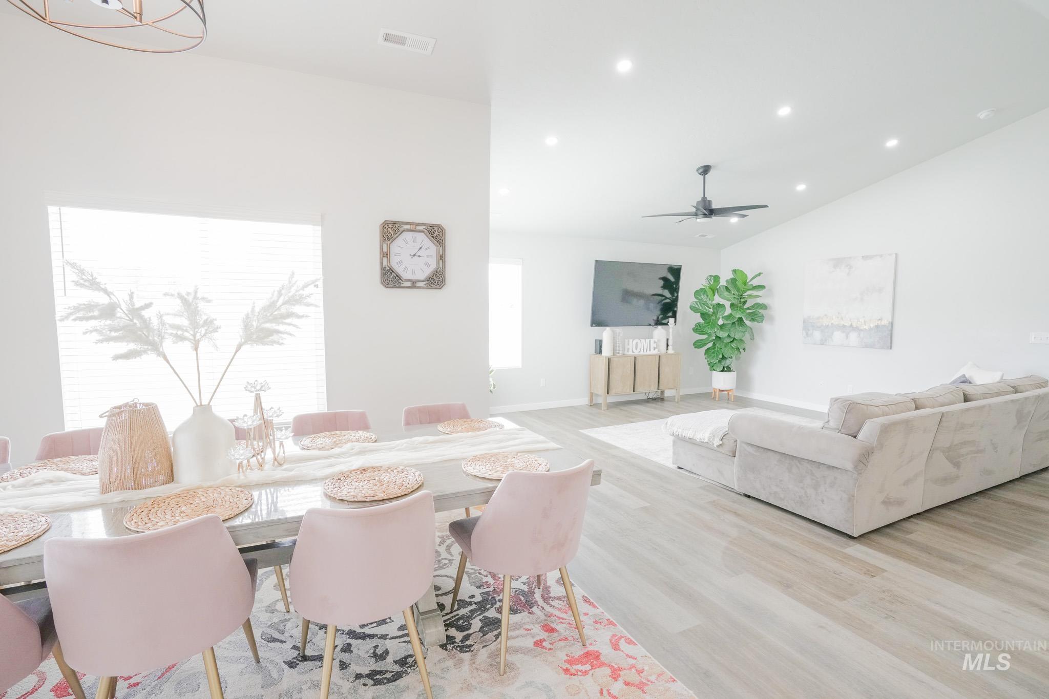 6073 W Mikonos St Property Photo 3