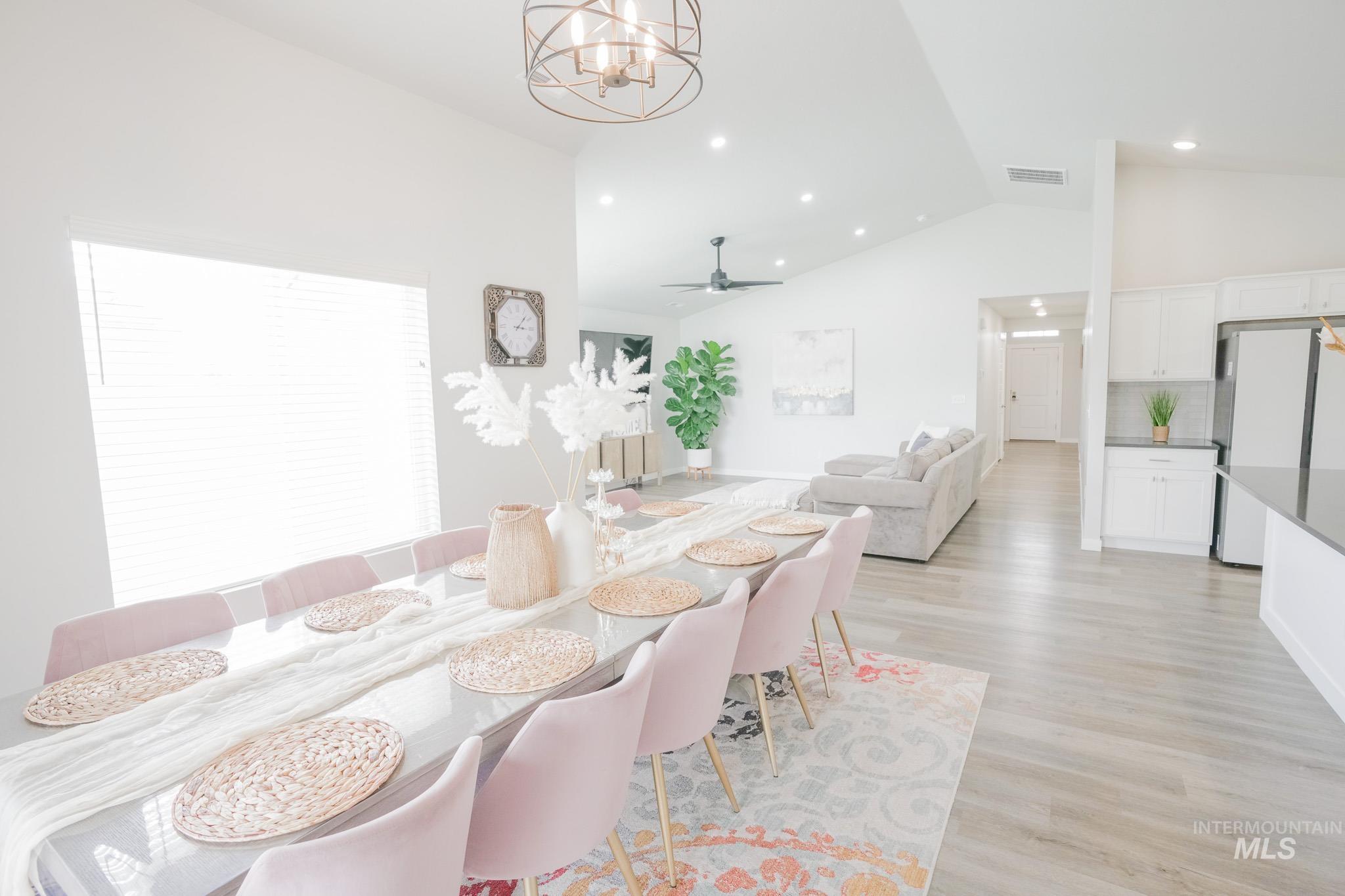 6073 W Mikonos St Property Photo 4