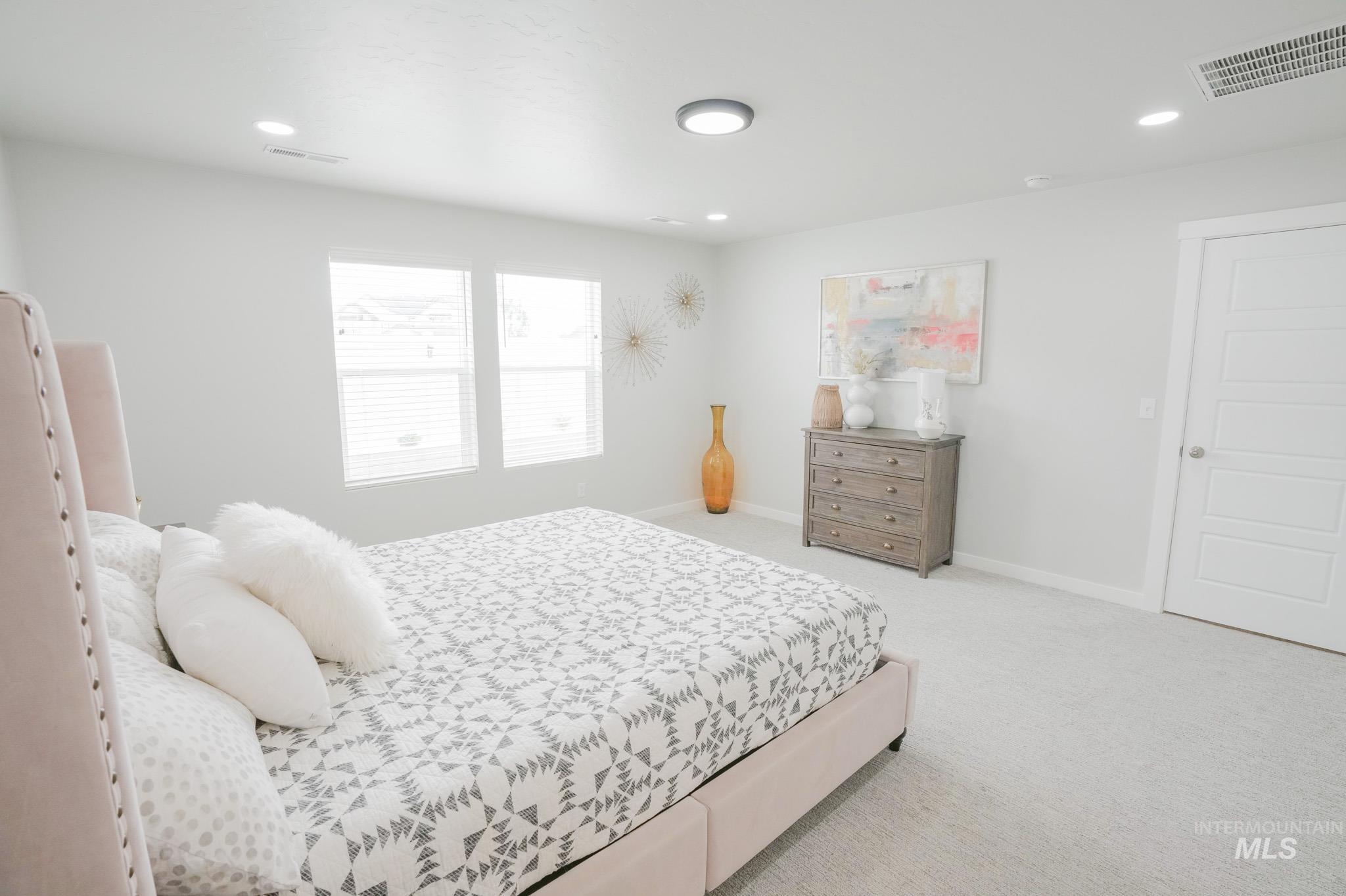 6073 W Mikonos St Property Photo 9