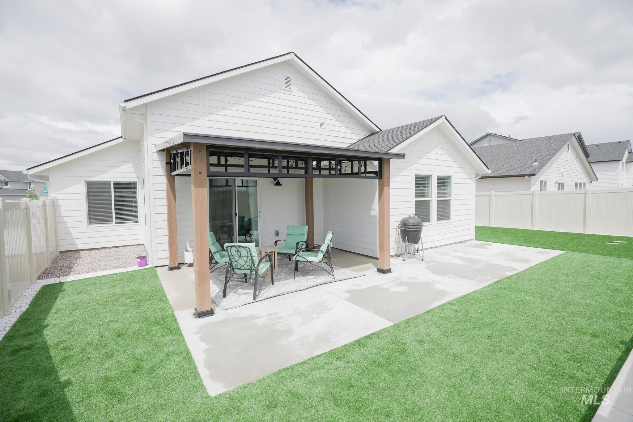 6073 W Mikonos St Property Photo 16