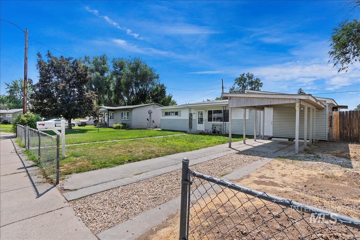 309 Baker Drive Property Photo 3
