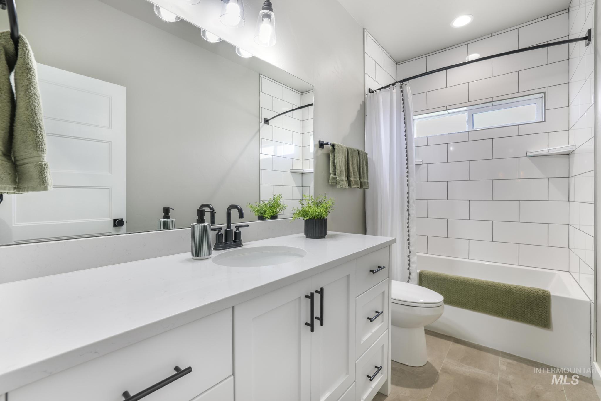 3741 N 2481 E Property Photo 29