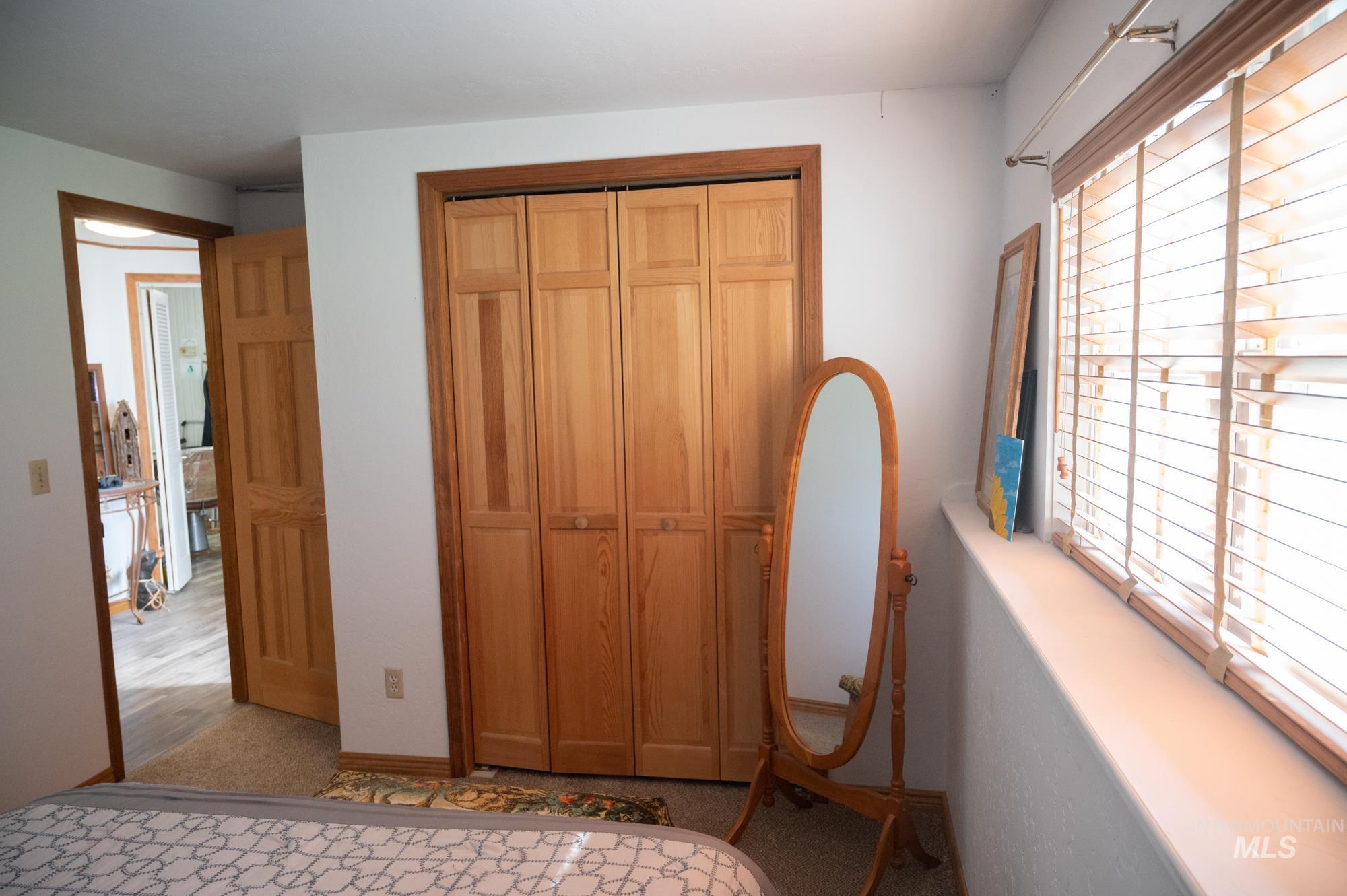 193 S 500 W Property Photo 26