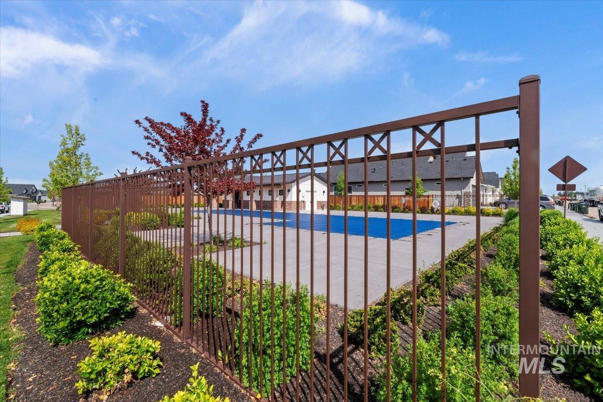 203 S Fusion Ave. Property Photo 42