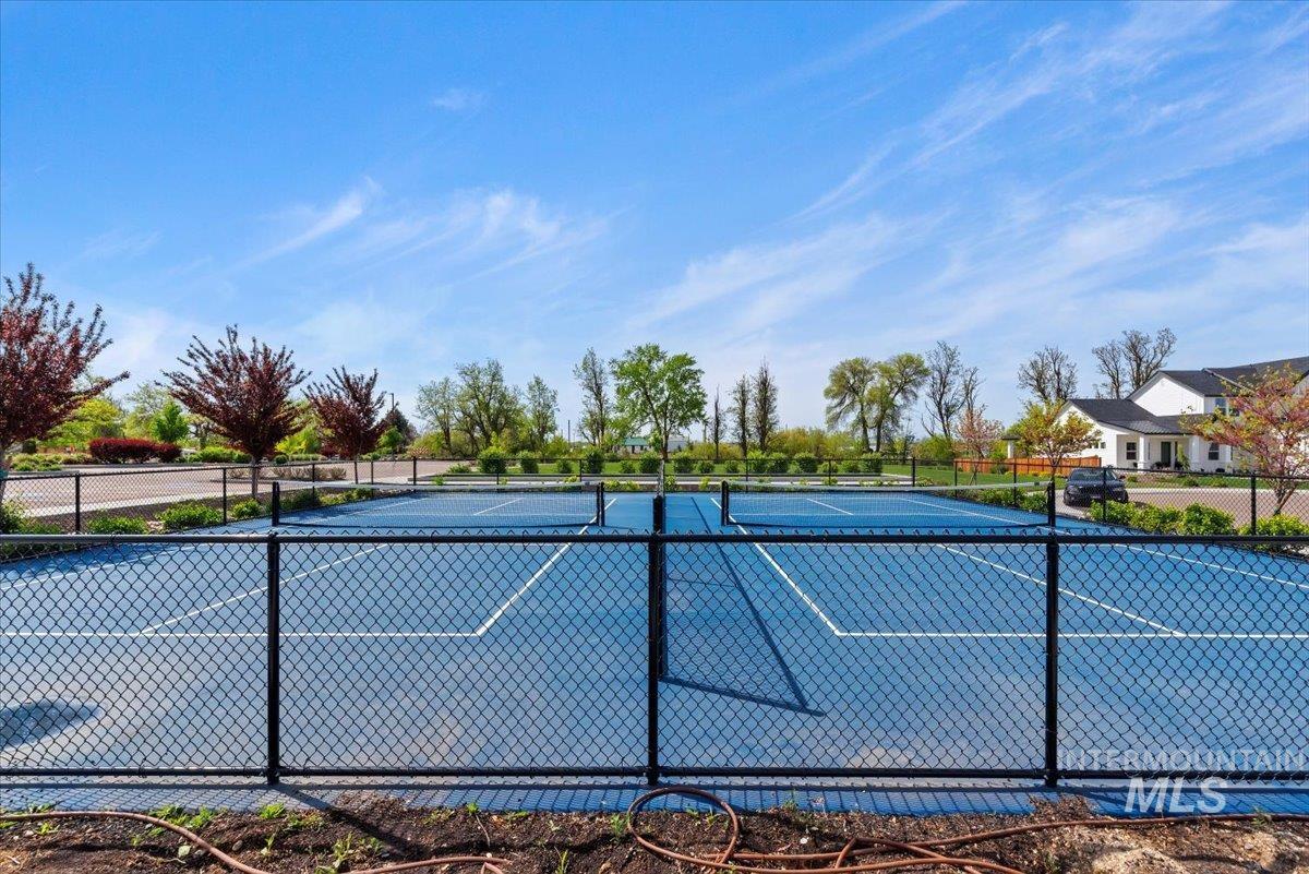 203 S Fusion Ave. Property Photo 43