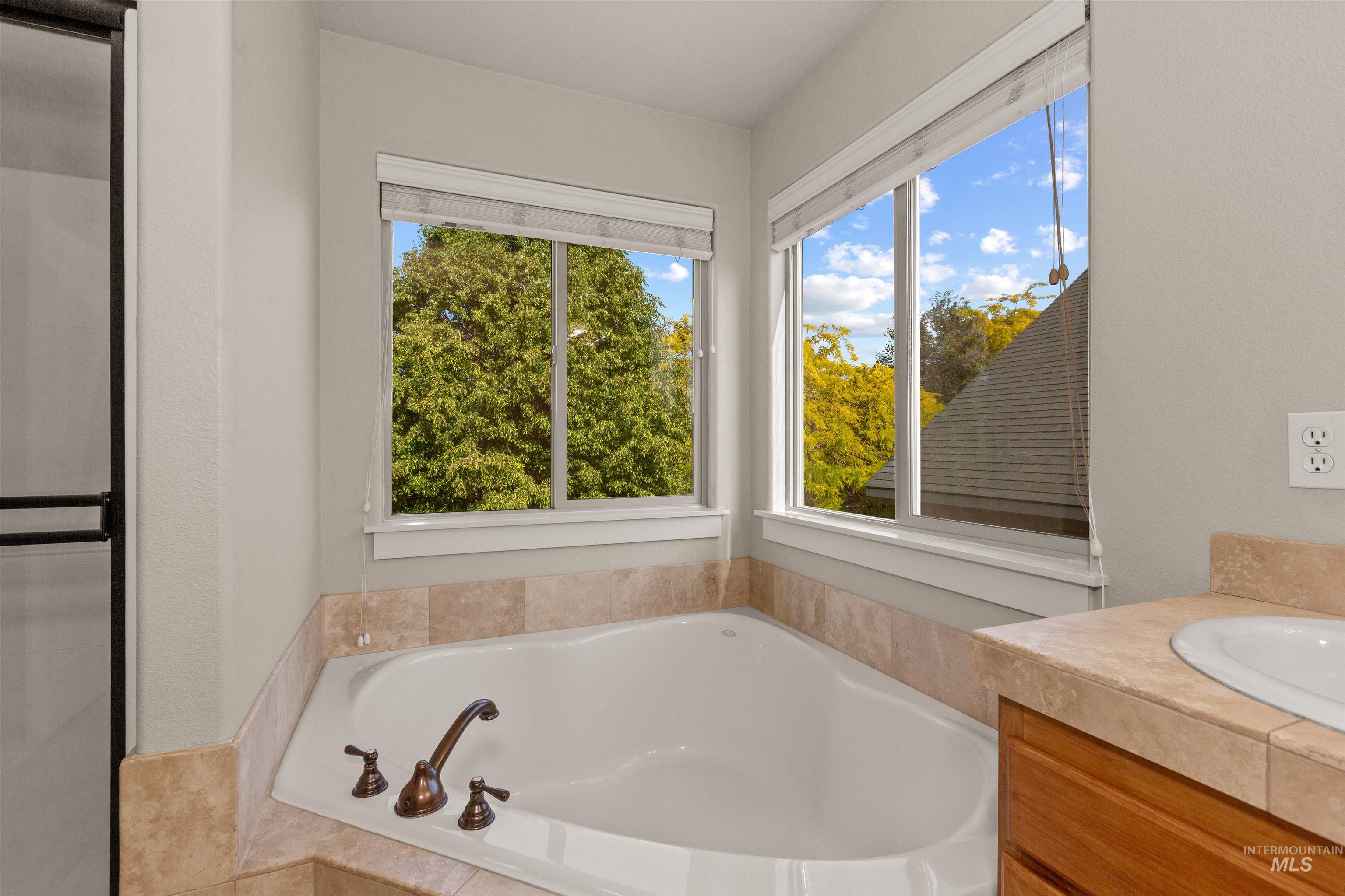 2602 S Groom Way Property Photo 35