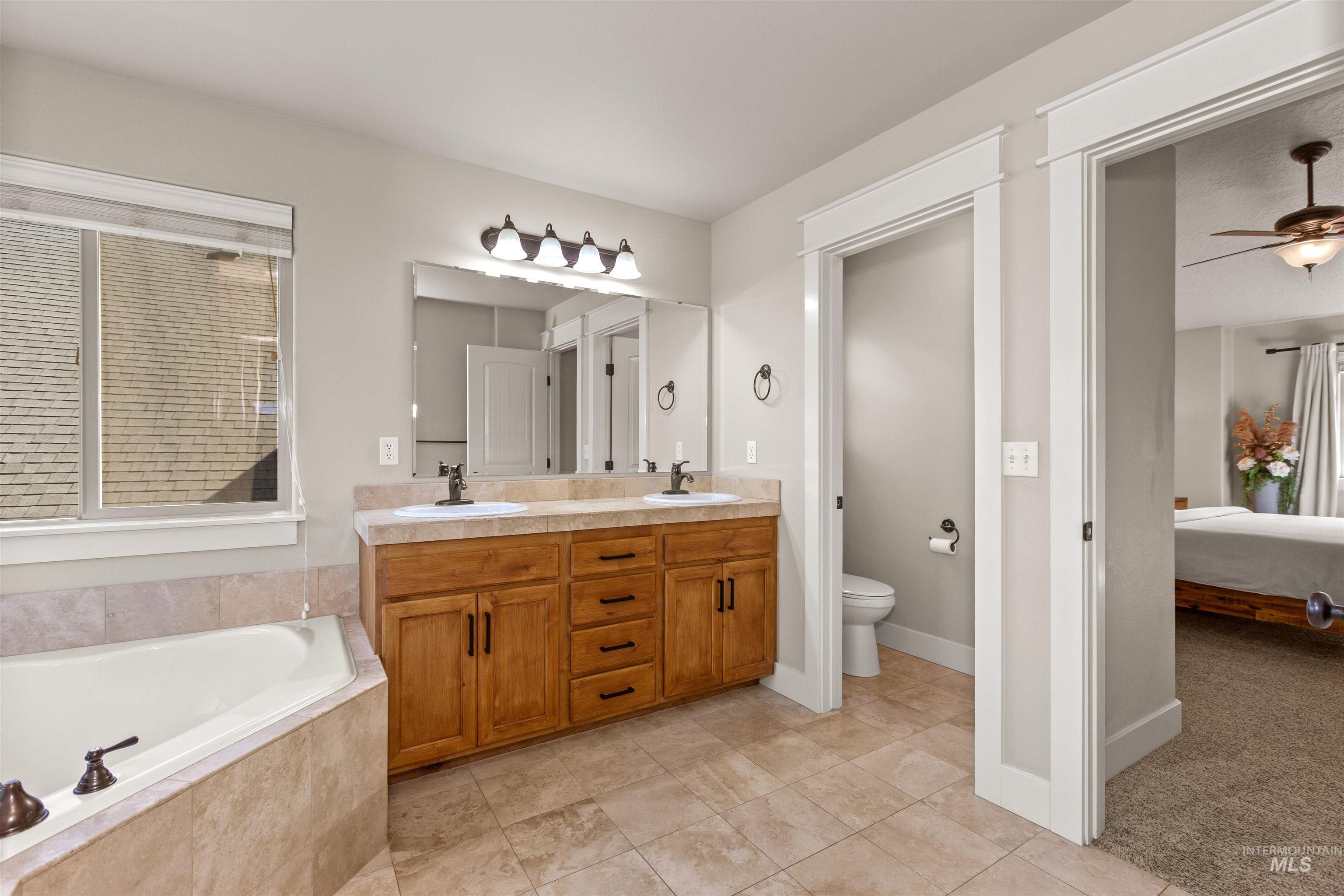 2602 S Groom Way Property Photo 36