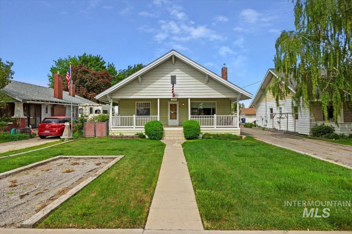 736 Yakima Ave Property Photo