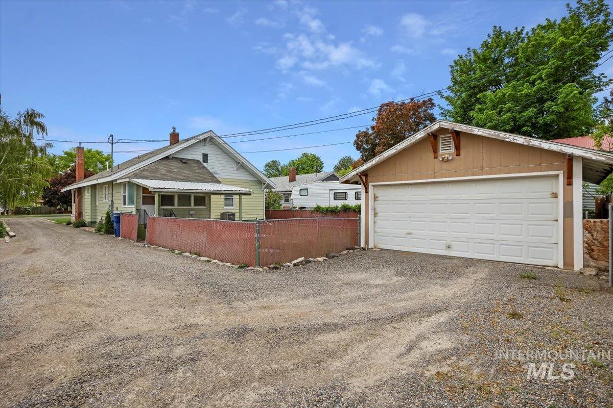 736 Yakima Ave Property Photo 22