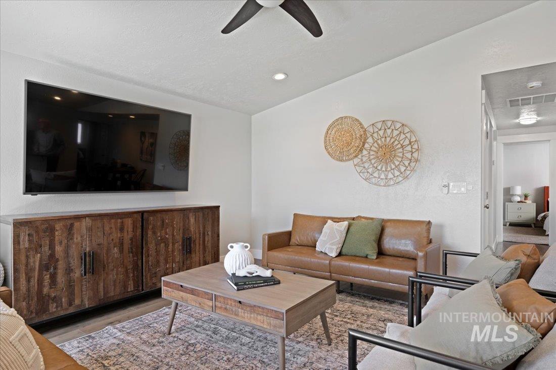 7100 W Limelight Street Property Photo 4