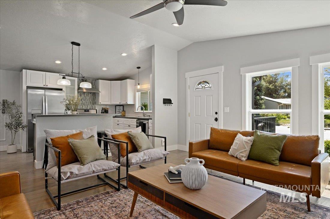 7100 W Limelight Street Property Photo 6