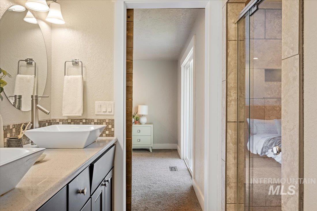 7100 W Limelight Street Property Photo 12