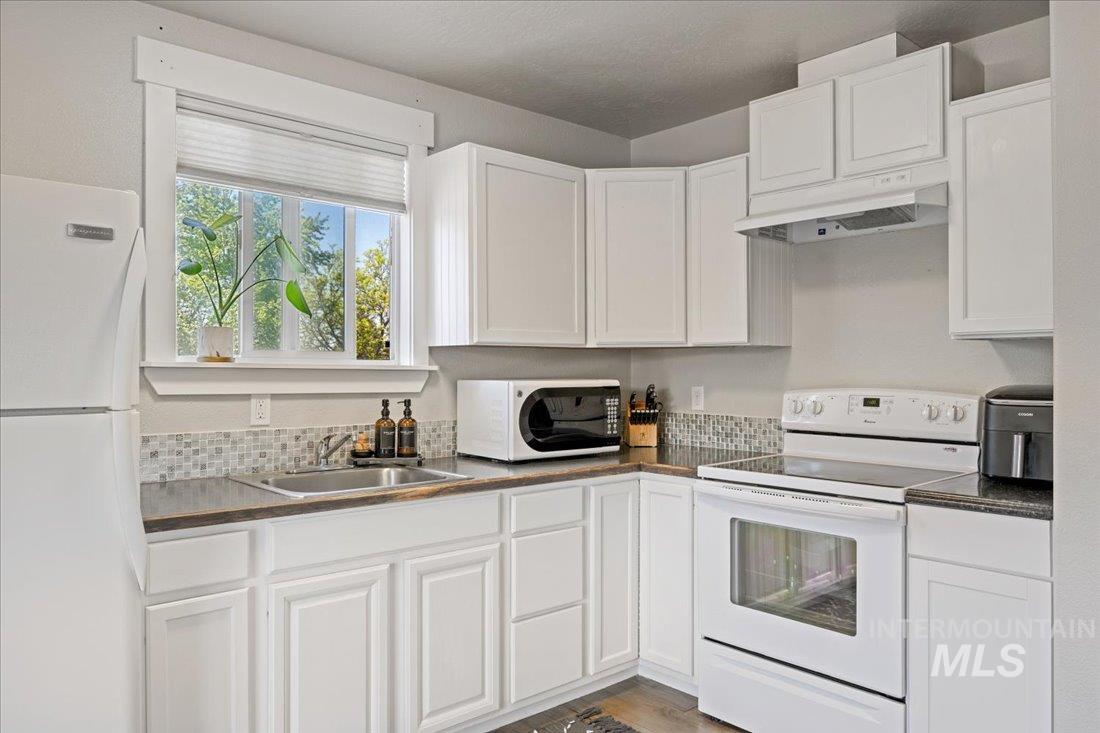7100 W Limelight Street Property Photo 18