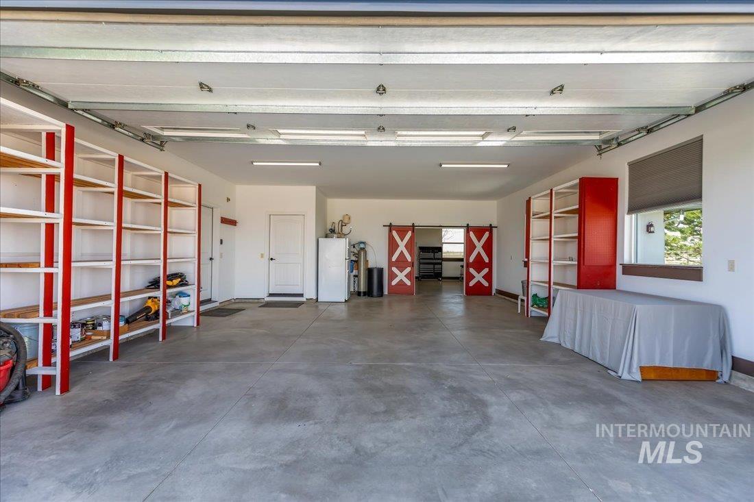 5190 W Fairchild Rd. Property Photo 9