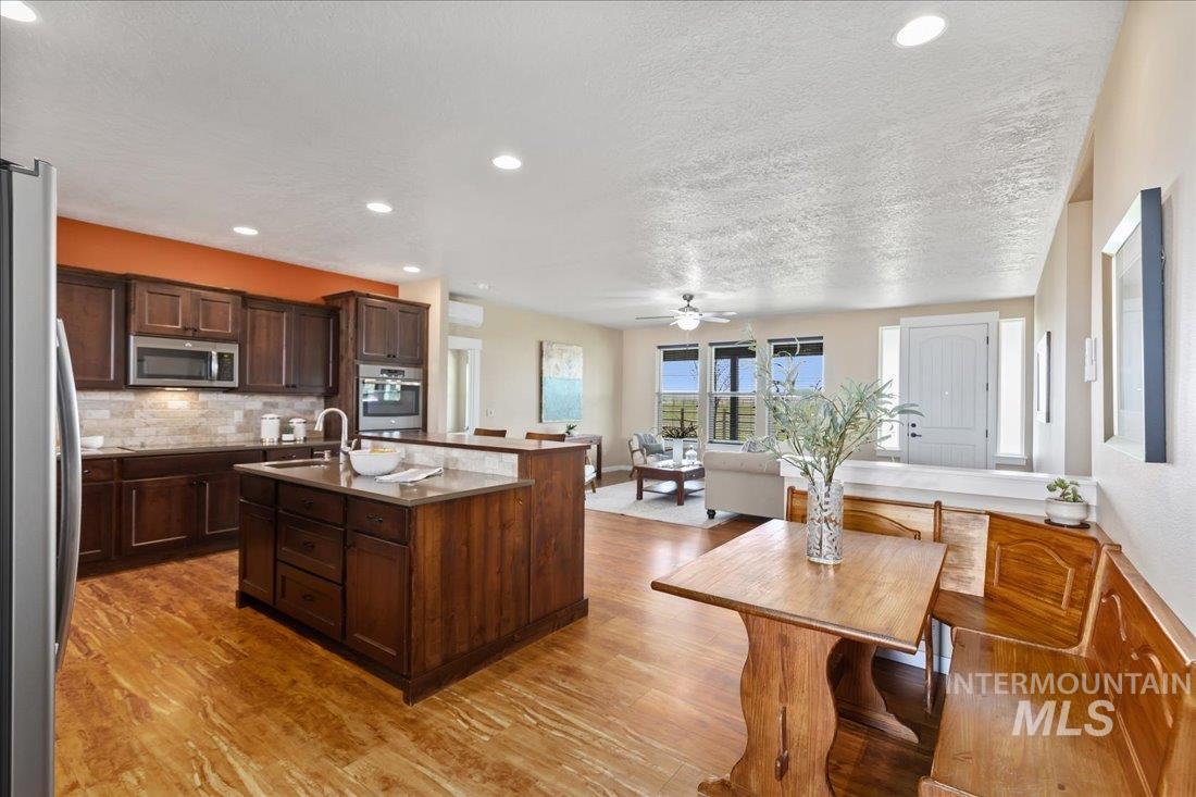 5190 W Fairchild Rd. Property Photo 13