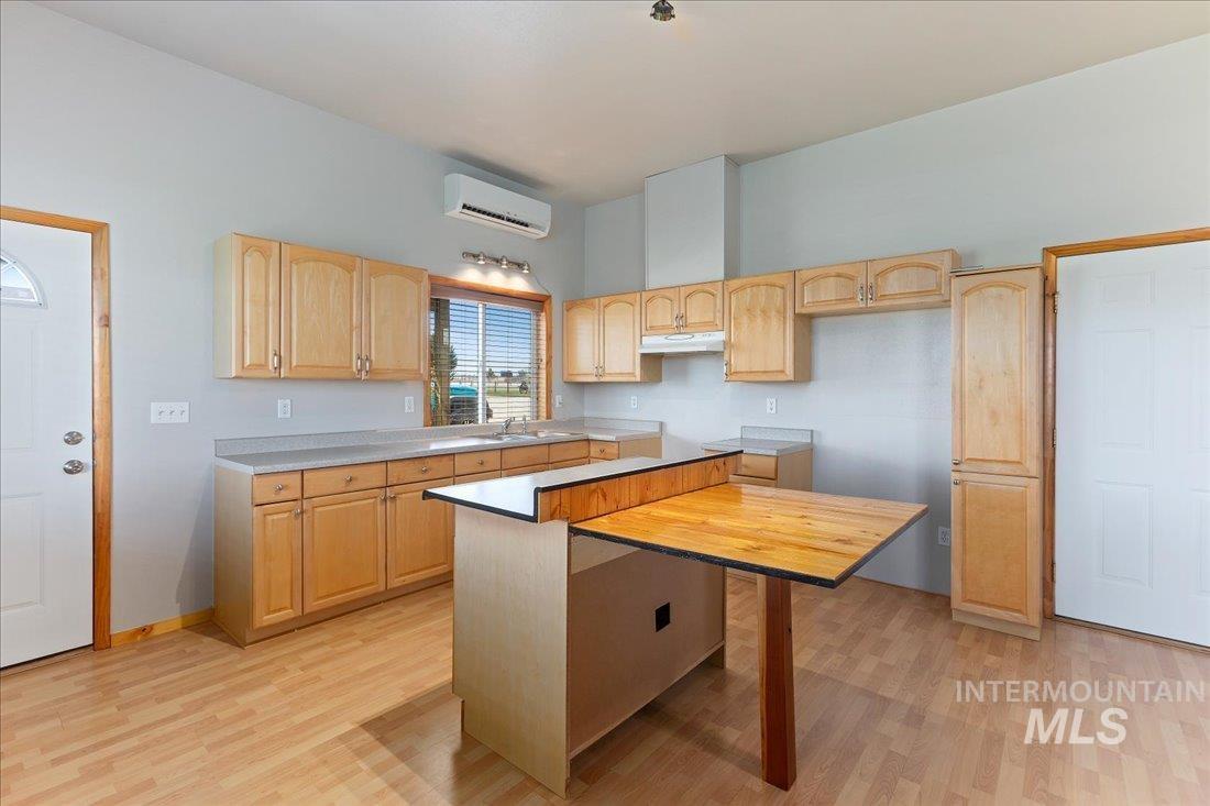 5190 W Fairchild Rd. Property Photo 32