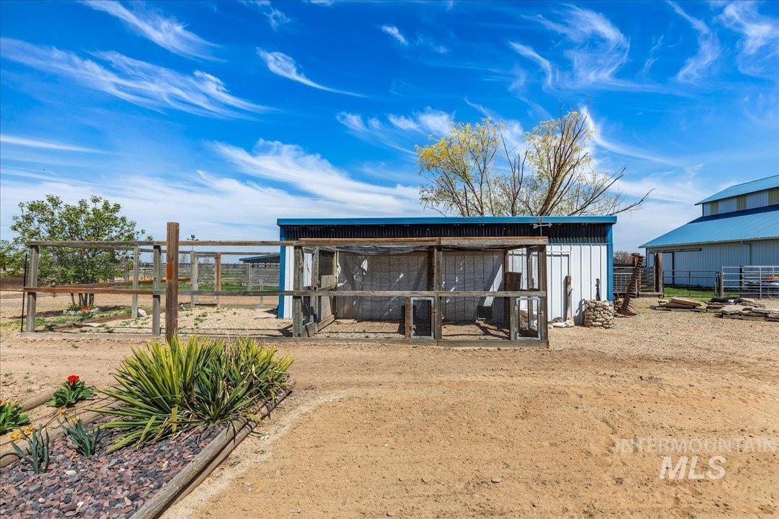 5190 W Fairchild Rd. Property Photo 40