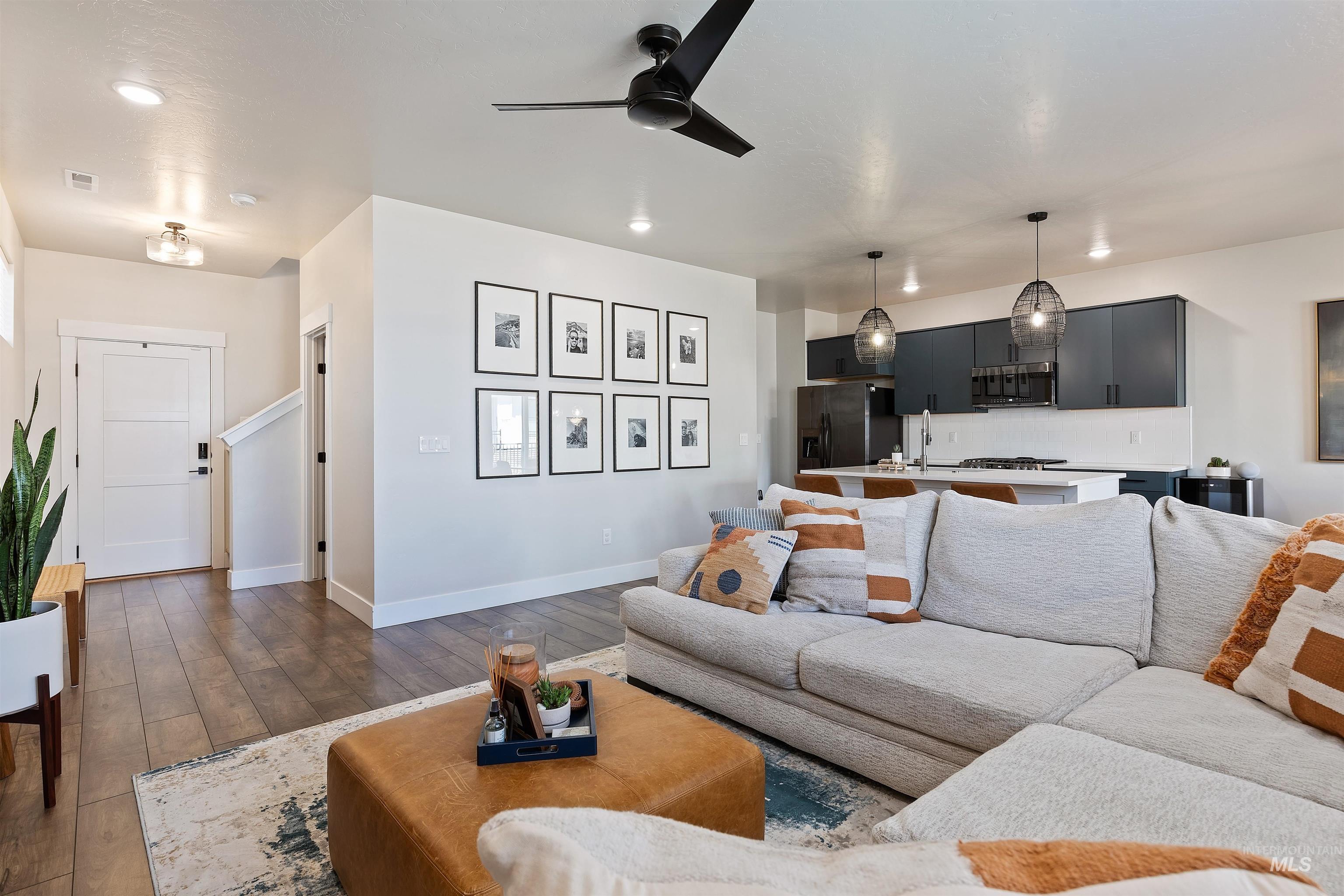 7172 W Riverwood St Property Photo 3