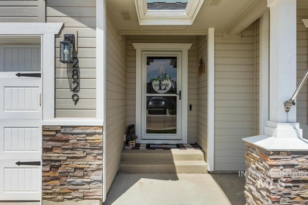 2829 N Cherry Grove Way Property Photo 5