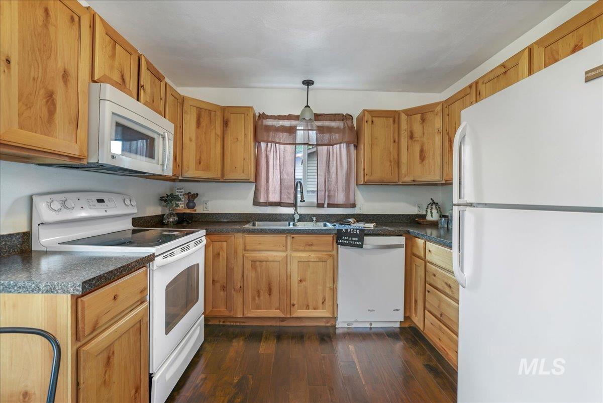 2114 Sessions Street Property Photo 13