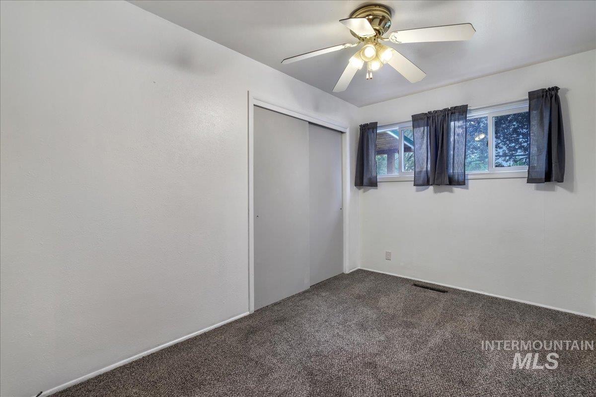 2114 Sessions Street Property Photo 21