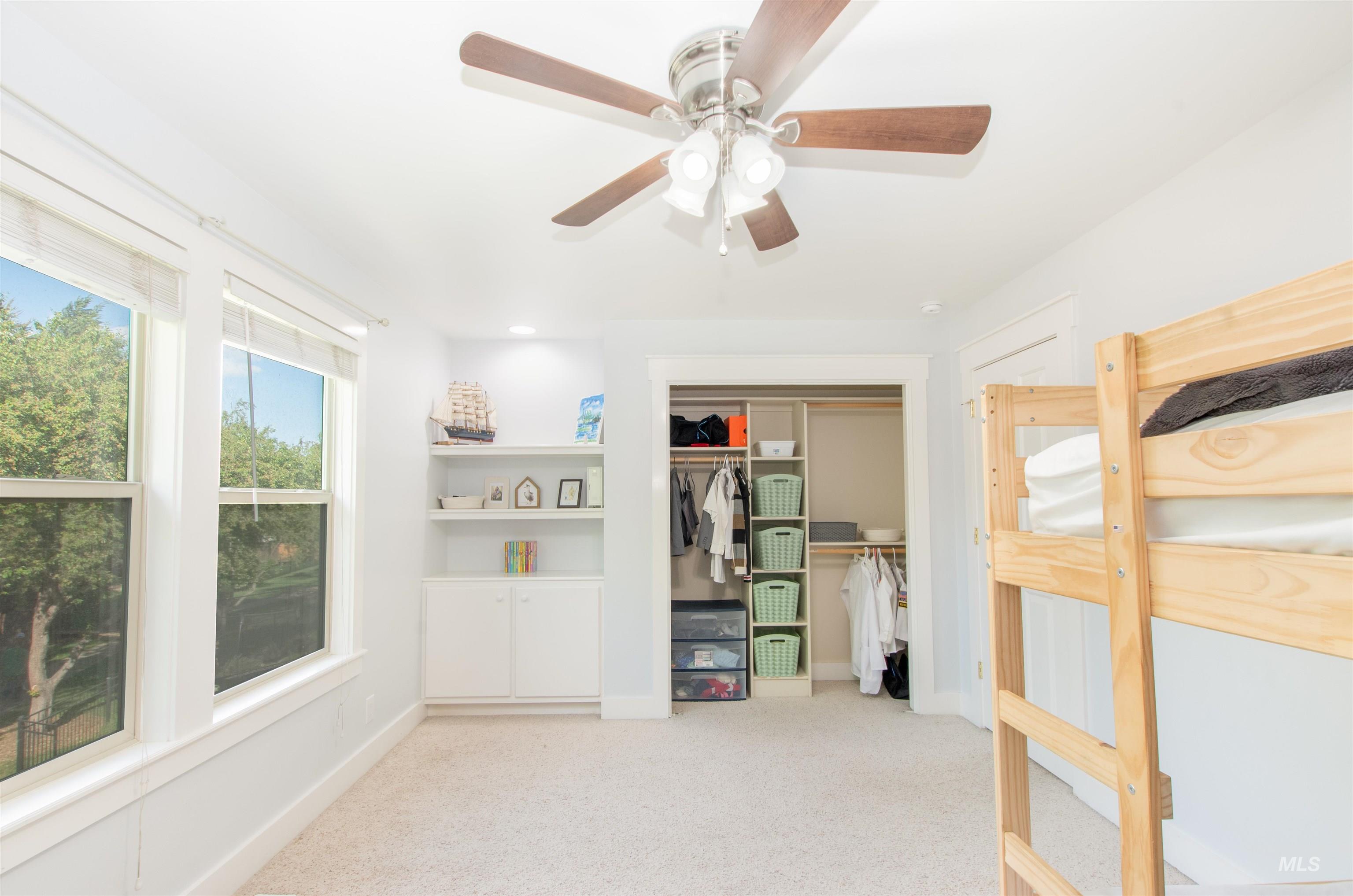 6174 N Queensbury Pl Property Photo 30
